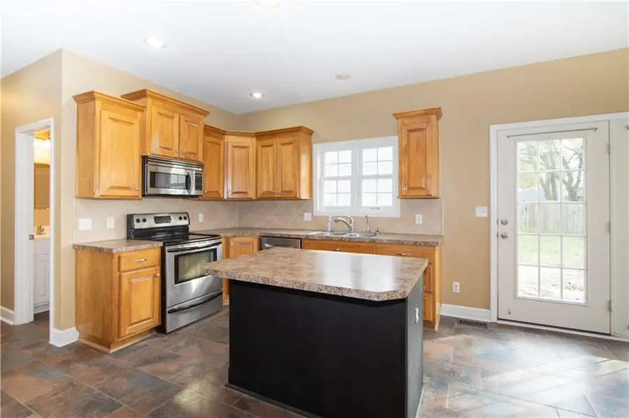 516 Westgate Court, Warrensburg, MO 64093 - Image #3