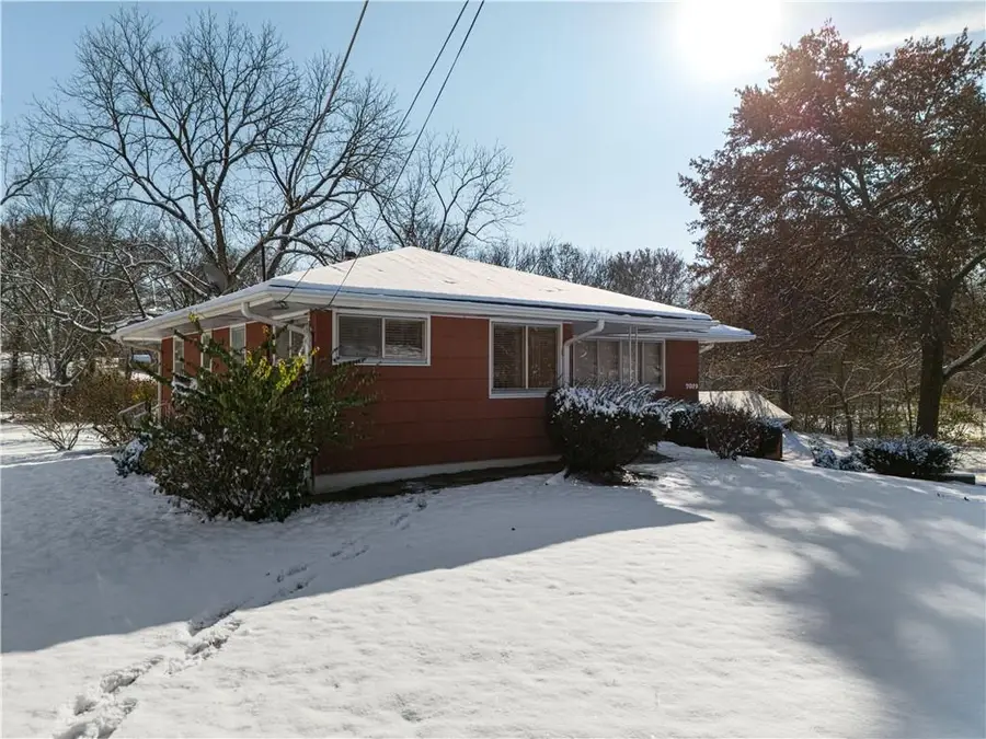 7019 N Elm Street, Pleasant Valley, MO 64068 - Image #3