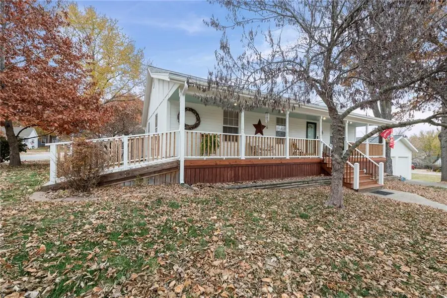 206 Liberty Road, Smithville, MO 64089 - Image #2