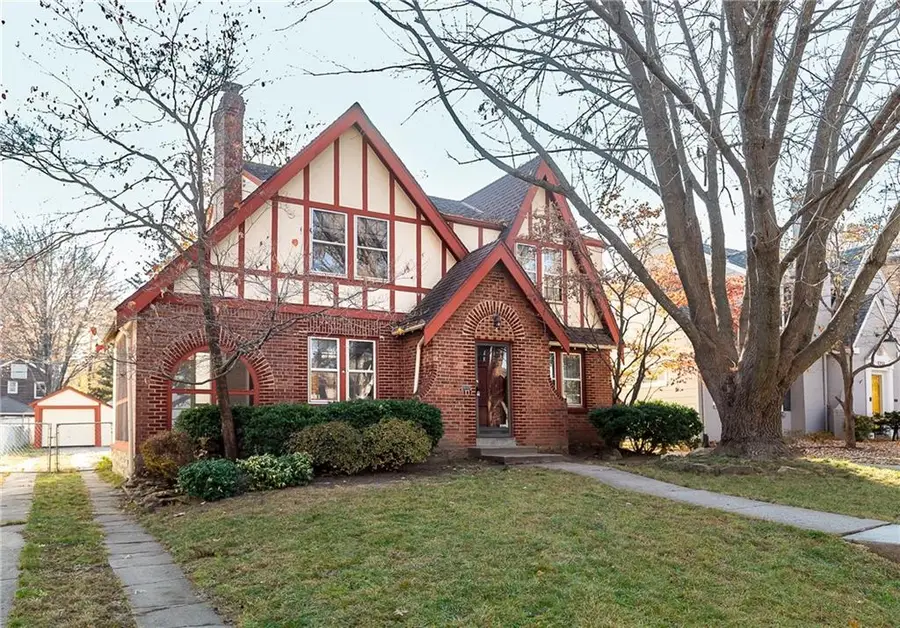 1245 W 72nd Street, Kansas City, MO 64114 - Image #3