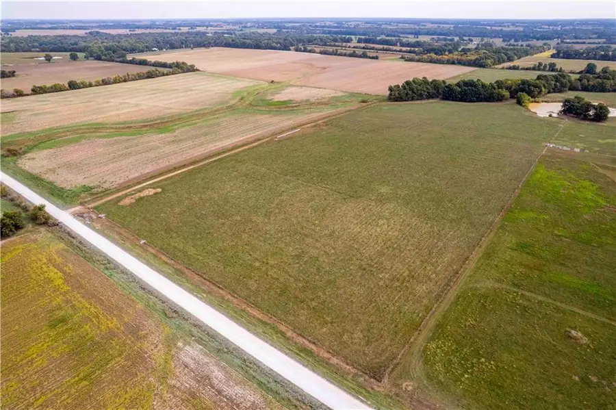 48 NE 30th Lane, Lamar, MO 64759 - Image #2