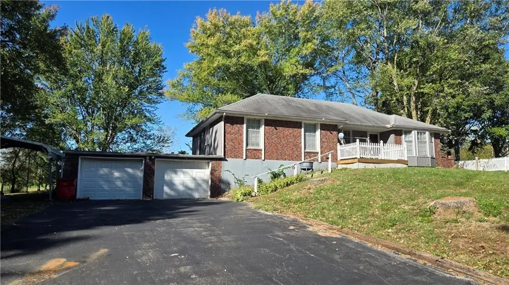 3316 S Gardner Road, Oak Grove, MO 64075 - Image #1