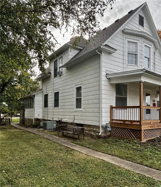 1123 W Main Street, Chanute, KS 66720 - Image #3