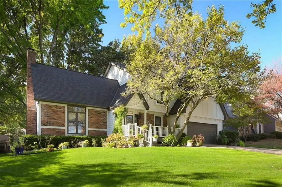 15725 W Locust Street, Olathe, KS 66062 - Image #2