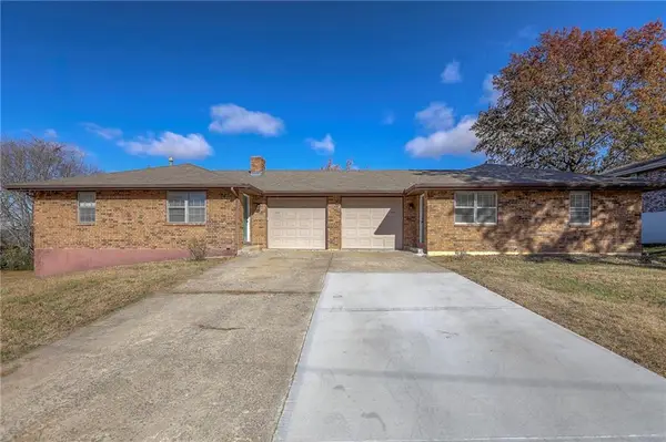 1109 NW Mock Avenue, Blue Springs, MO 64015