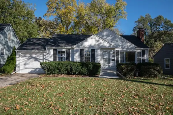 8201 Ward Parkway, Kansas City, MO 64114