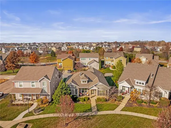 16883 W 164th Place, Olathe, KS 66062