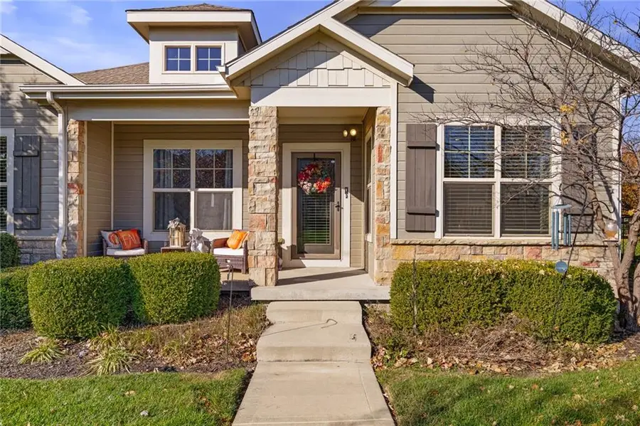 16883 W 164th Place, Olathe, KS 66062 - Image #2