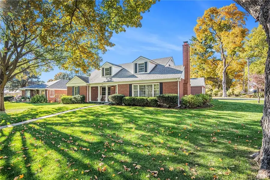 1824 N 29th Street, Saint Joseph, MO 64506 - Image #2