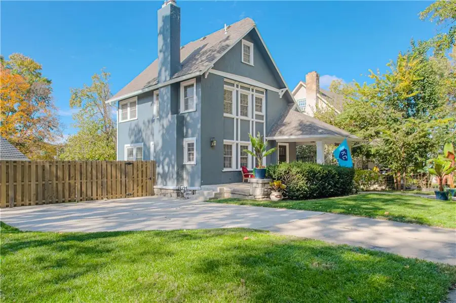 5910 Walnut Street, Kansas City, MO 64113 - Image #3