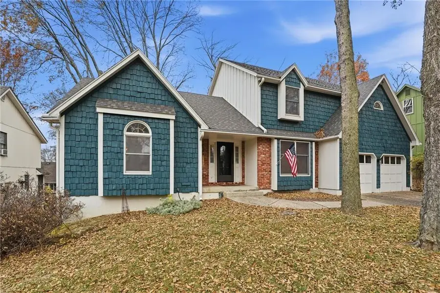 1113 NW Forest Drive, Blue Springs, MO 64015 - Image #3