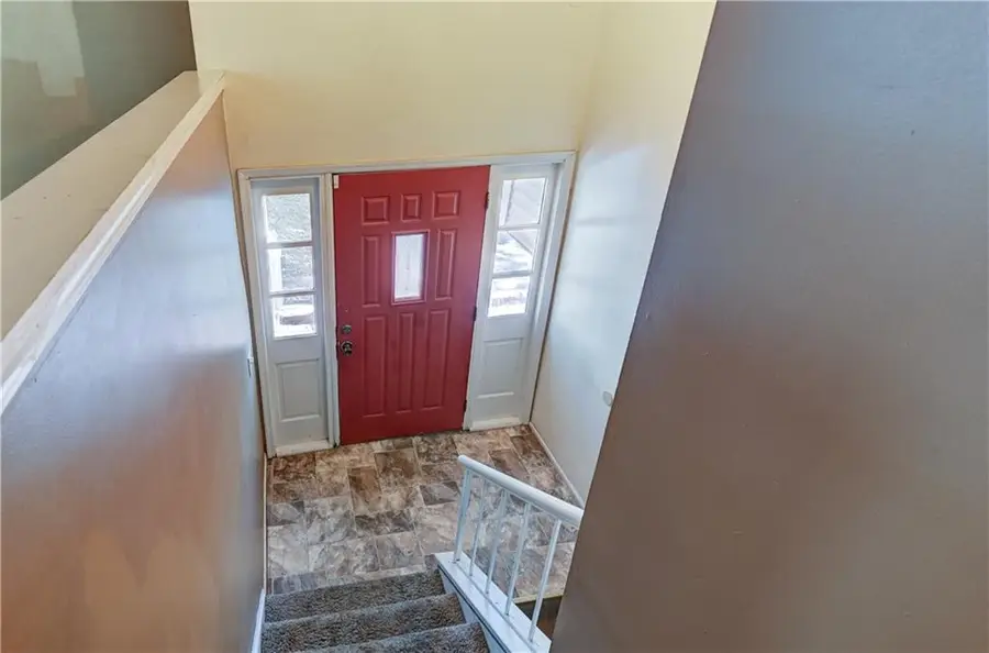 942 Ridge Drive, Warrensburg, MO 64093 - Image #2