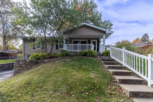 3508 E Lantern Lane, St Joseph, MO 64506