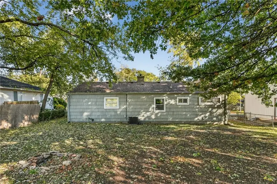 11310 Mckinley Avenue, Kansas City, MO 64134 - Image #2