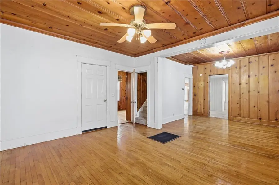 228 Sheidley Avenue, Bonner Springs, KS 66012 - Image #2