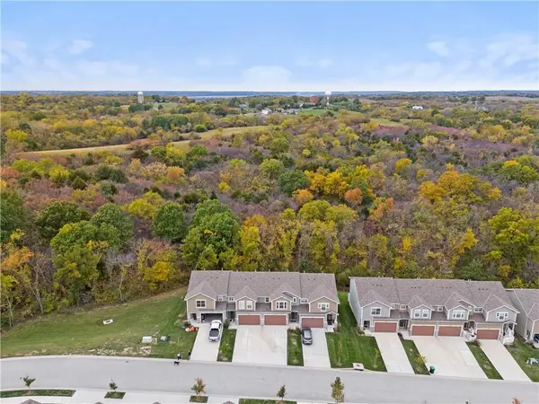 7374 Grand Slam Street, Parkville, MO 64152