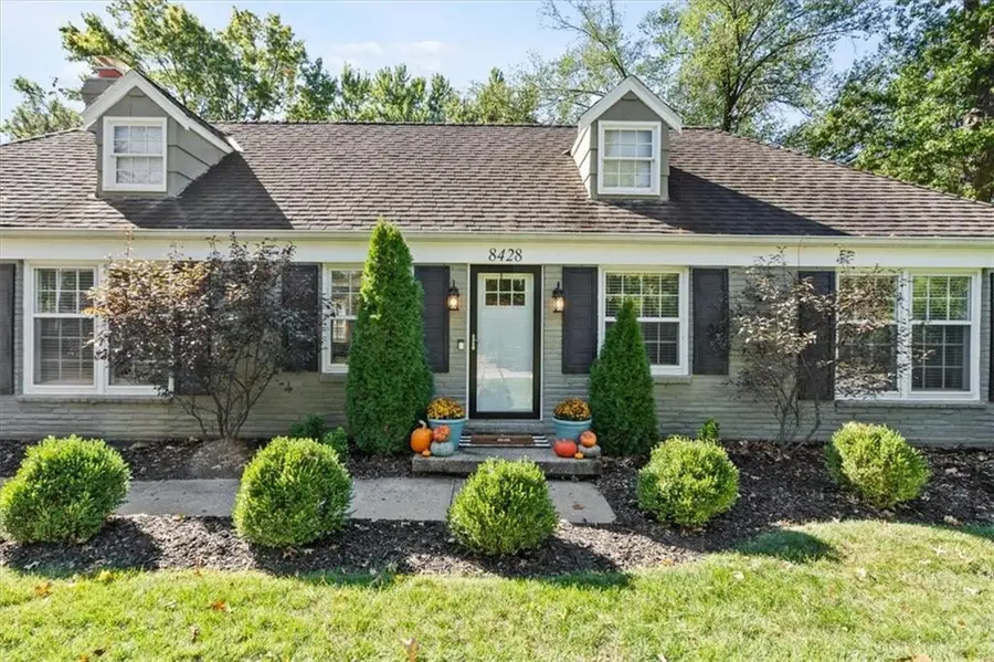 8428 Sagamore Road, Leawood, KS 66206 - Image #2