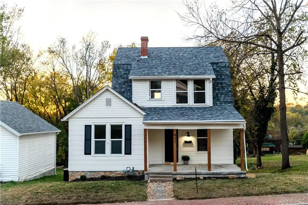 921 N 6th Street, Atchison, KS 66002 - Image #1