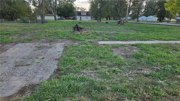 1320 Elijah Street, St Joseph, MO 64504