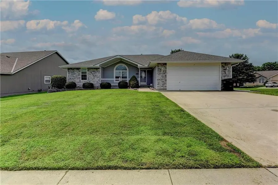 2151 Shenandoah Drive, Leavenworth, KS 66048 - Image #2