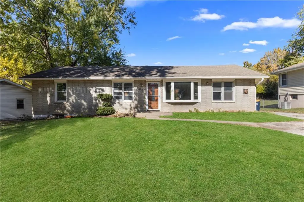 426 NW 81st Street, Kansas City, MO 64118 - Image #1