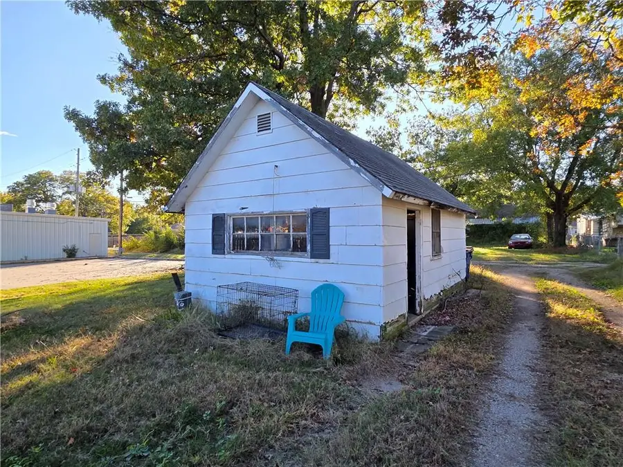 109 N Mcgee Street, Caney, KS 67333 - Image #3