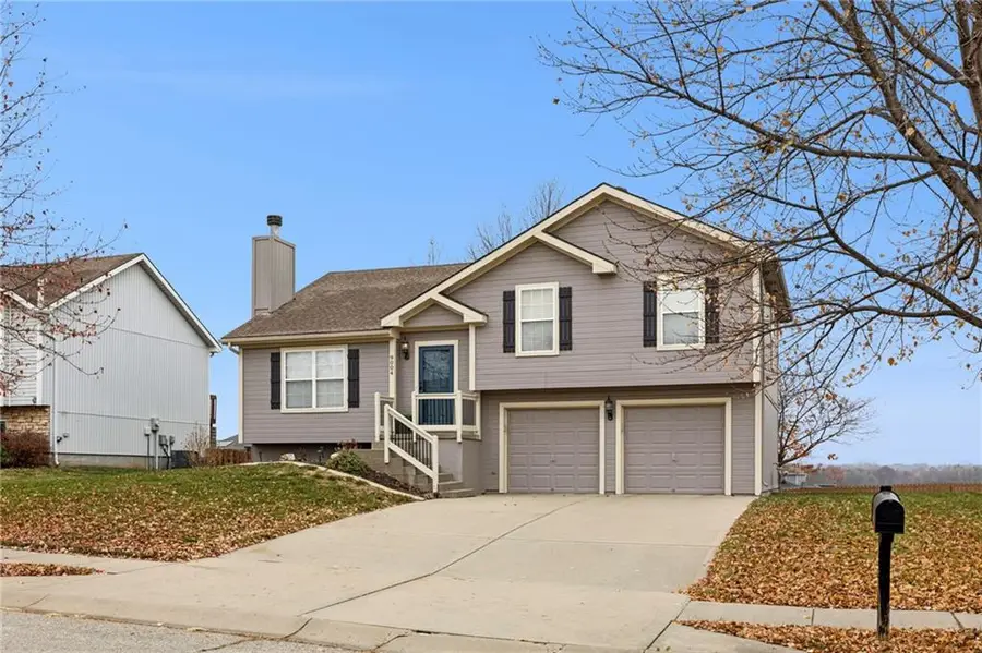 9004 NE Paw Paw Drive, Kansas City, MO 64157 - Image #2