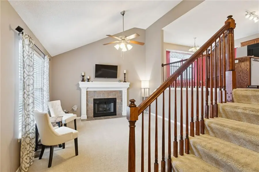 9004 NE Paw Paw Drive, Kansas City, MO 64157 - Image #3