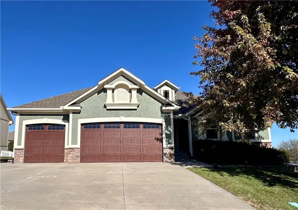 1112 SW 10th Street, Oak Grove, MO 64075 - Image #1