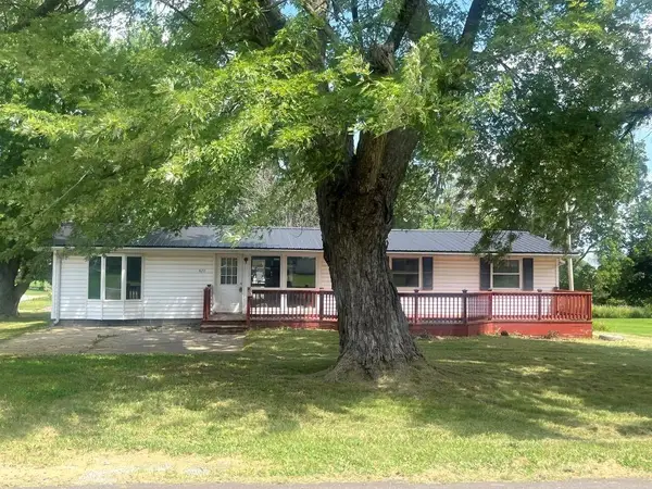 420 S 8th Street, Breckenridge, MO 64625