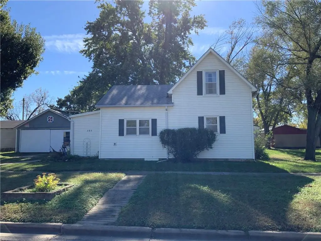 306 W Butler Street, Yates Center, KS 66783 - Image #1