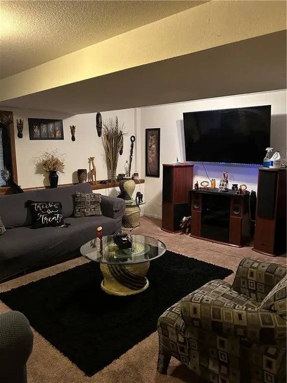 711 Kiowa Street, Leavenworth, KS 66048 - Image #2