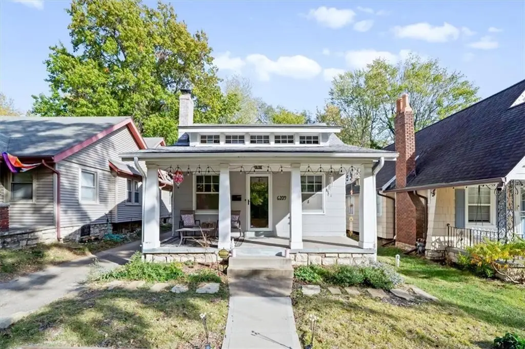 6209 Rockhill Road, Kansas City, MO 64110 - Image #1