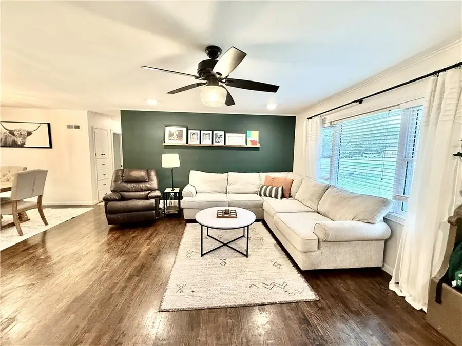 955 S Walnut Street, Maryville, MO 64468 - Image #3