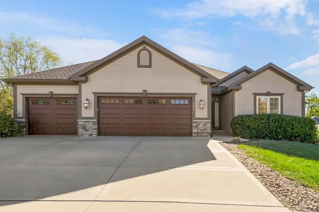 1205 Blackberry Drive, Liberty, MO 64068 - Image #1