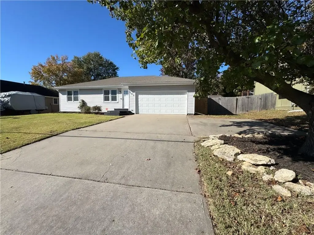 806 S Cedar Street, Belton, MO 64012 - Image #1