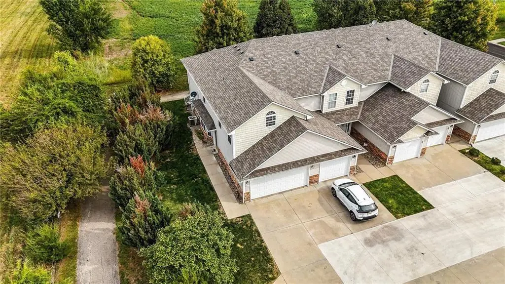 21004 Millridge Street, Spring Hill, KS 66083 - Image #1