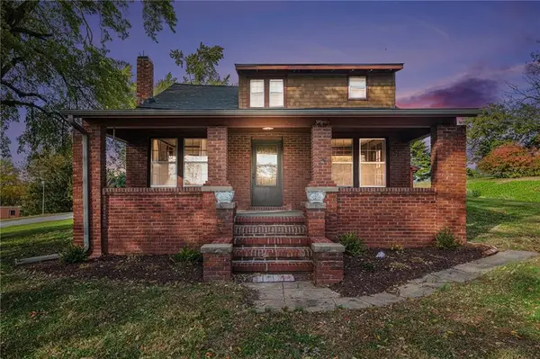 3929 Pickett Road, St Joseph, MO 64503