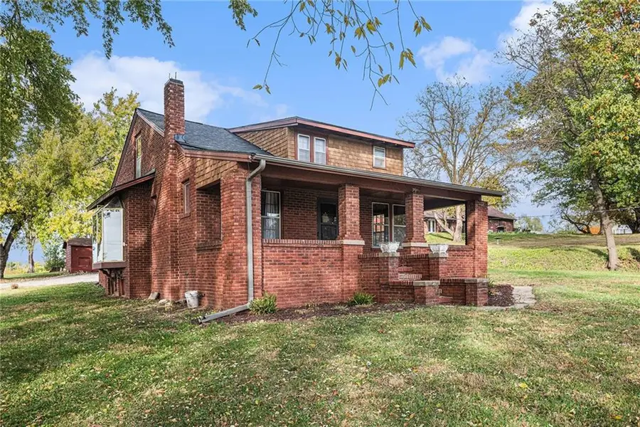 3929 Pickett Road, Saint Joseph, MO 64503 - Image #2