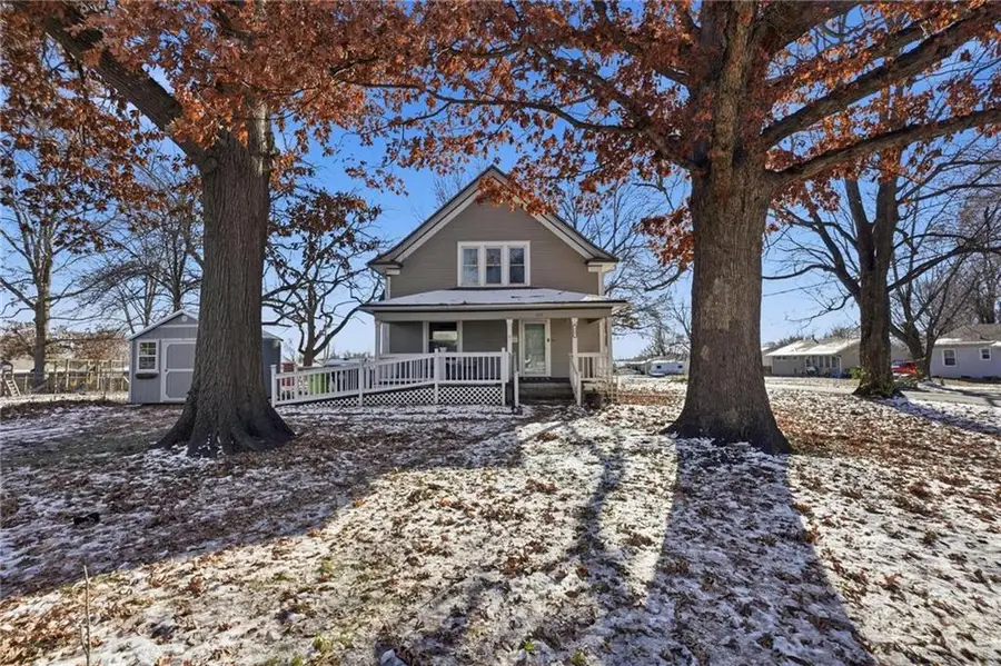 215 W Walnut Street, Belton, MO 64012 - Image #2