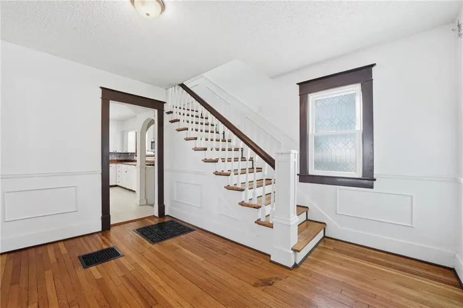 215 W Walnut Street, Belton, MO 64012 - Image #3