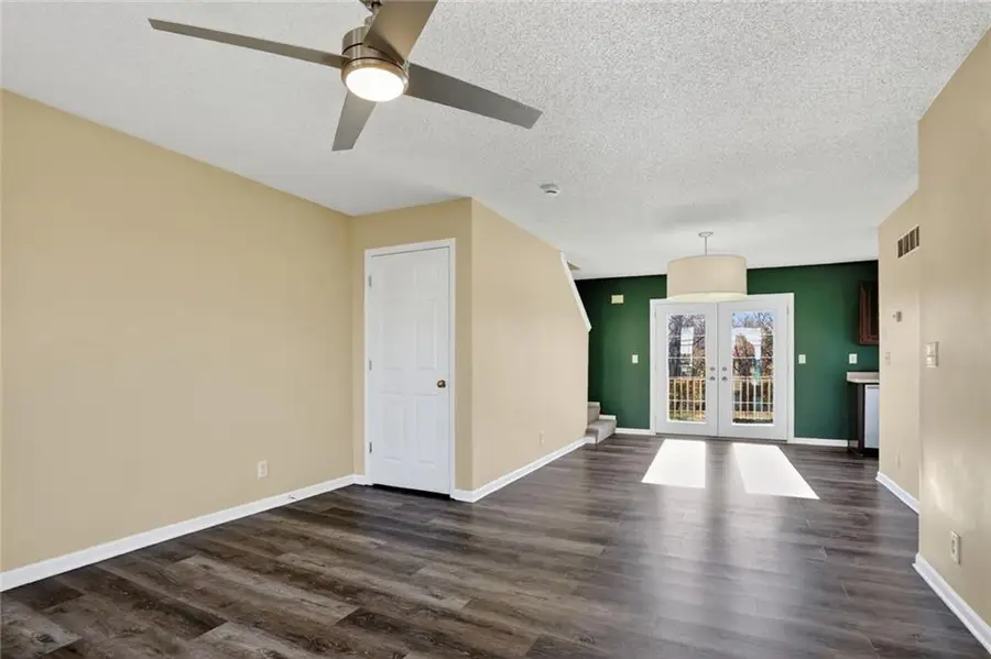 21680 S Main Street, Spring Hill, KS 66083 - Image #2