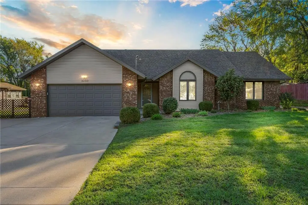 3250 N National Avenue, Springfield, MO 65803 - Image #1