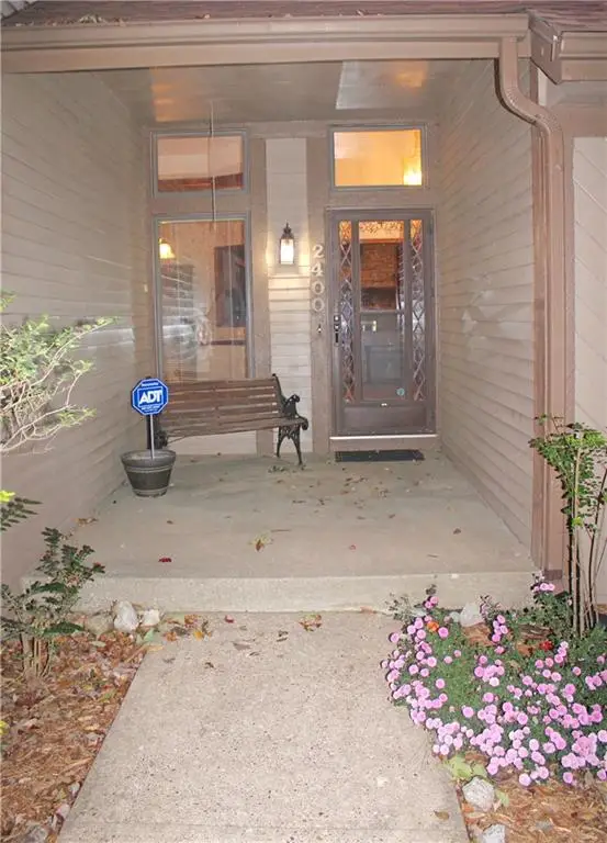 2400 NE 66th Street, Kansas City, MO 64118 - Image #2