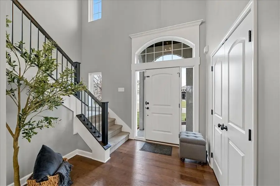 19004 Skyview Lane, Spring Hill, KS 66083 - Image #3