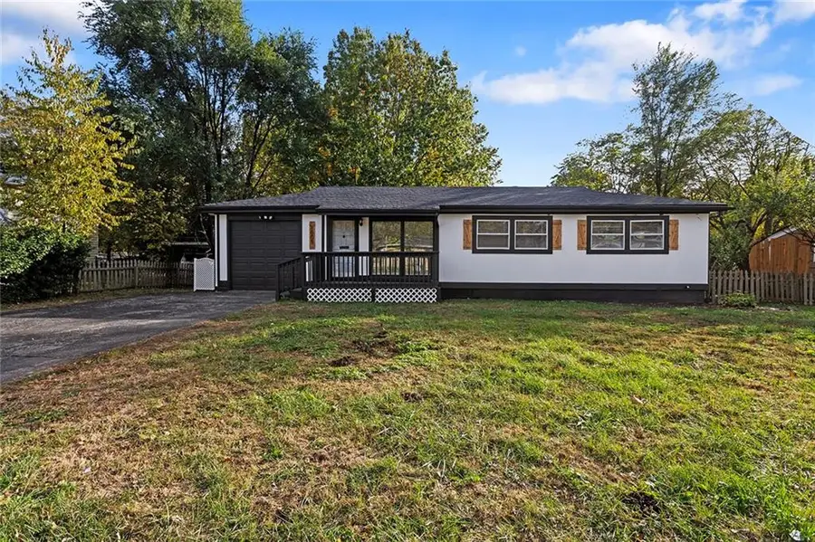 1005 NE 62nd Street, Gladstone, MO 64118 - Image #2