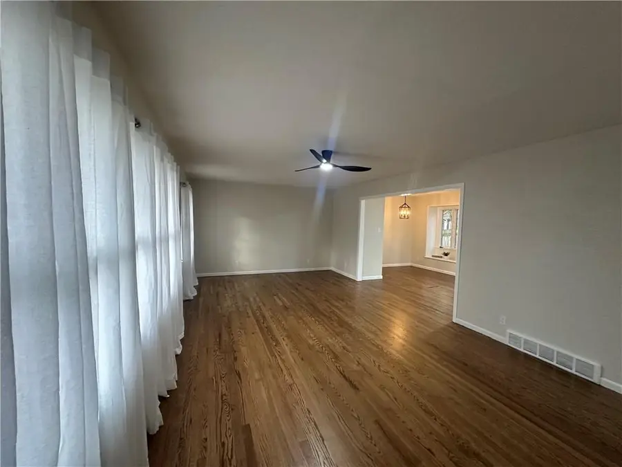 3521 Woodbury Street, Independence, MO 64055 - Image #3