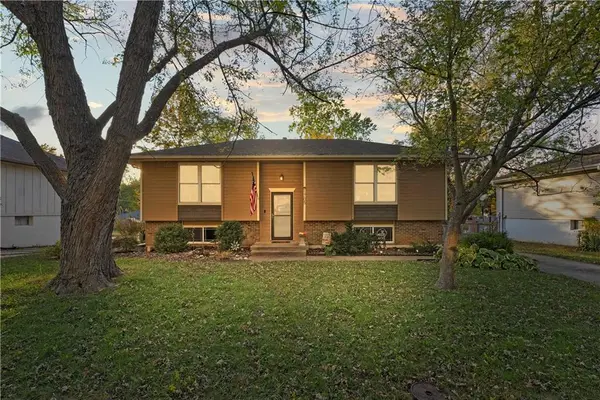 1705 SE Abbey Street, Blue Springs, MO 64014