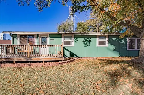 115 W Marshall Street, Sweet Springs, MO 65351