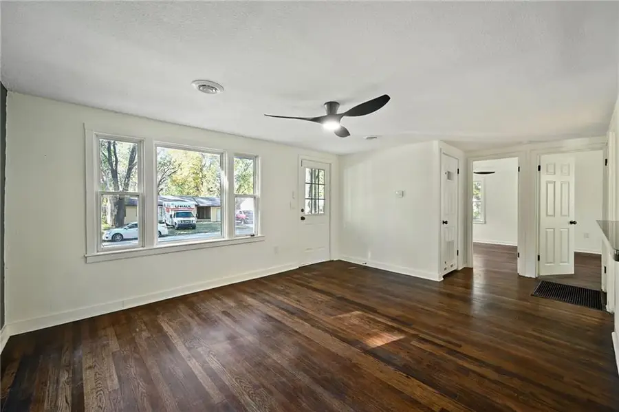 5409 Hardy Avenue, Raytown, MO 64133 - Image #3